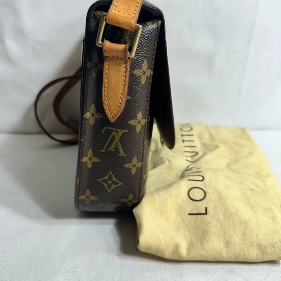 Louis Vuitton Crossbody Bag - Picture 3 of 10